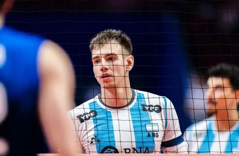 Con Agustín Loser, la Selección argentina iniciará su gira en Europa antes del Mundial de vóley.