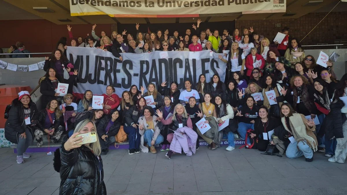 Mujeres de la UCR cargaron contra la conducción nacional luego de un Congreso: la opinión que cayó mal