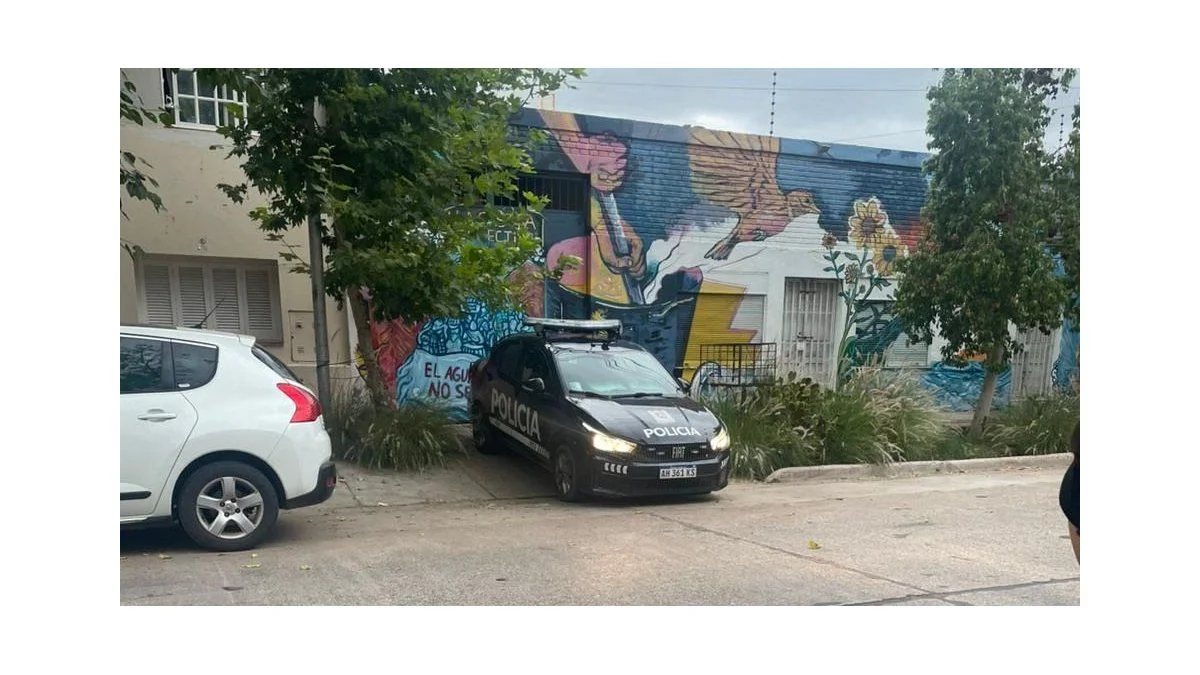 Vendimia y censura: asambleístas denunciaron que la Policía bloqueó la salida de un carro contra la minería