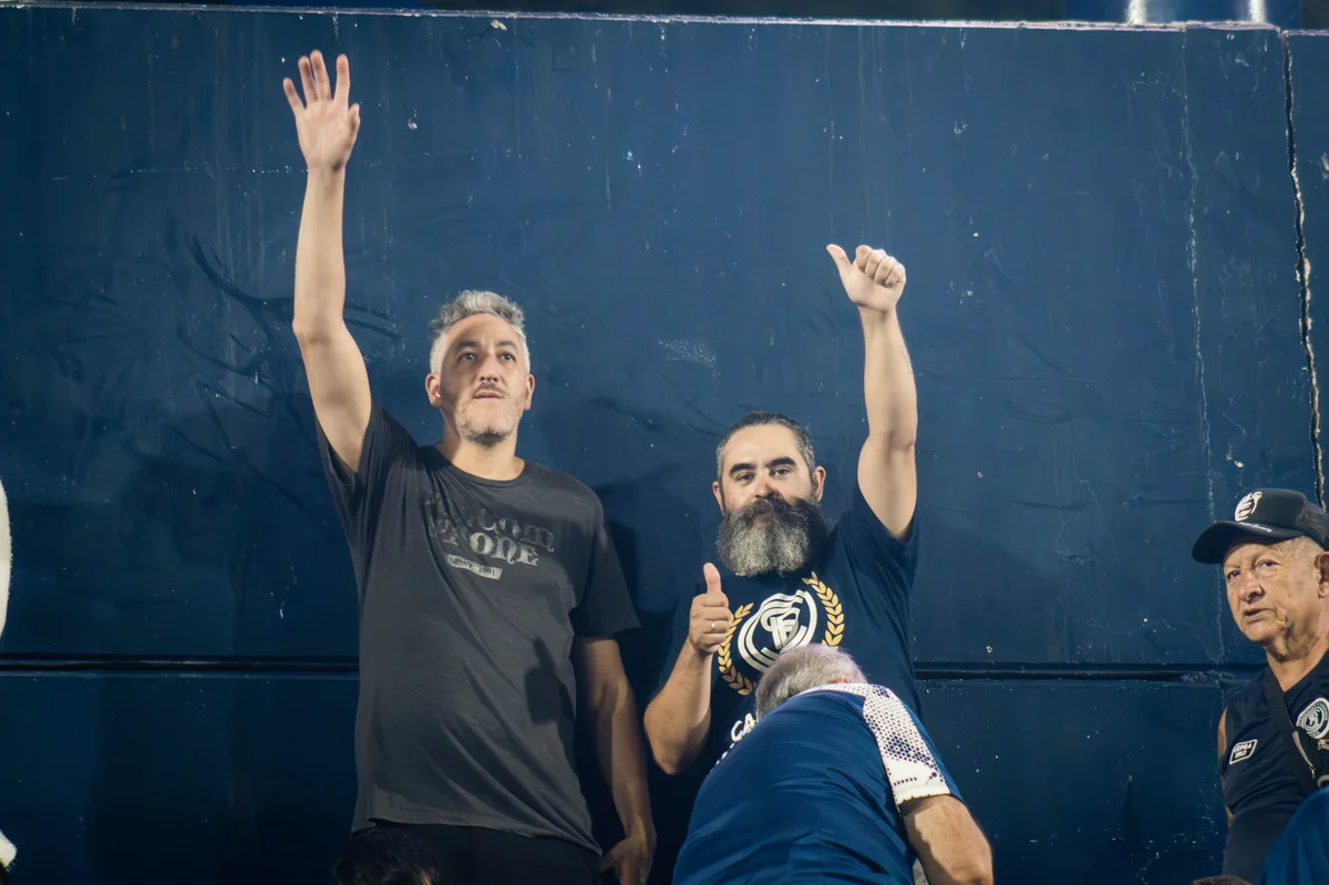 Hinchada Independiente Rivadavia - Lepra (11).jpg