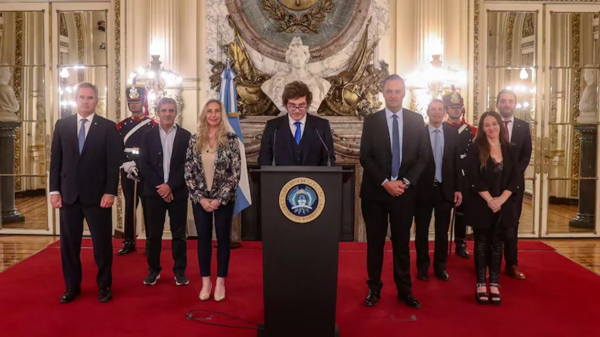Milei defenestró a Cristina y Kicillof en cadena nacional: celebró el fallo a favor de YPF en EEUU