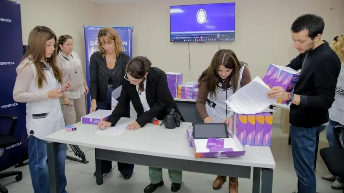 La DGE entregó tablets en más de 20 escuelas primarias de San Rafael