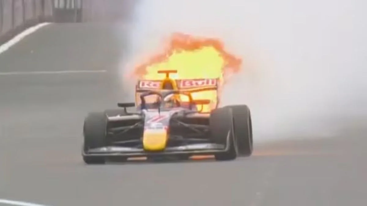 Debut para el olvido: Mattia Colnaghi sufrió la rotura del motor en su primera práctica en Fórmula 3