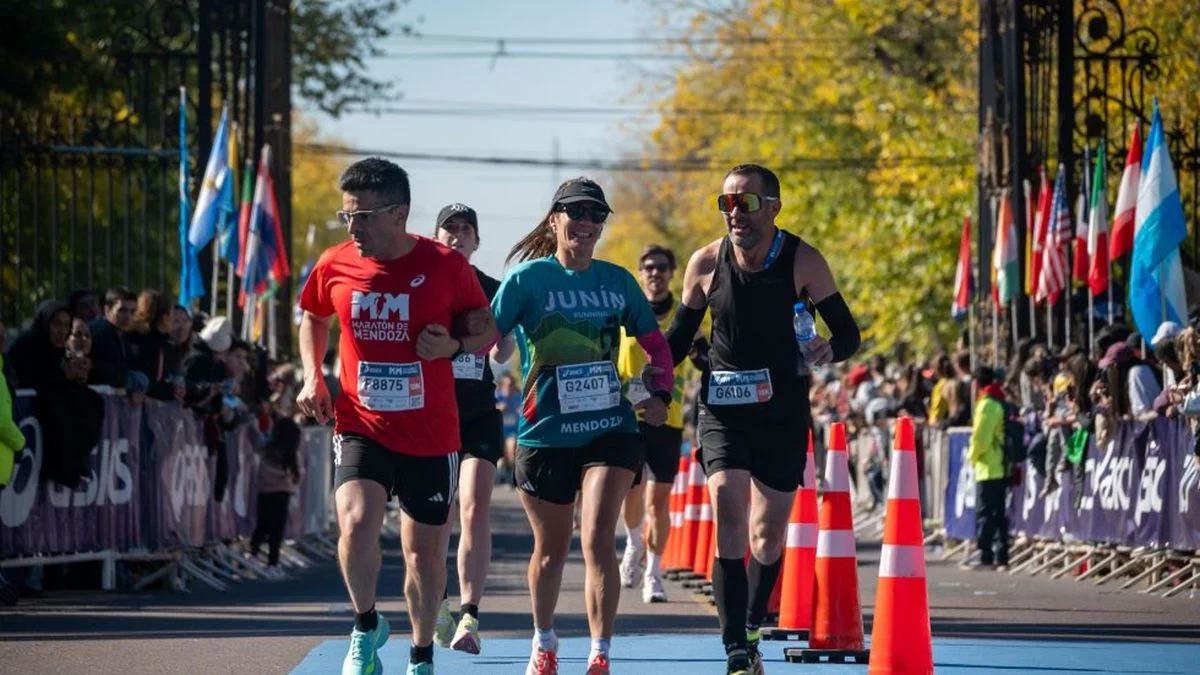 Más de 11 mil corredores y alto nivel: Mendoza vivió otra gran Maratón Internacional