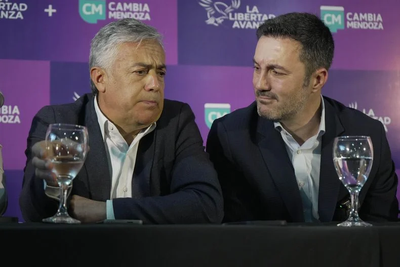 Otro acto de Luis Petri sin funcionarios provinciales. 