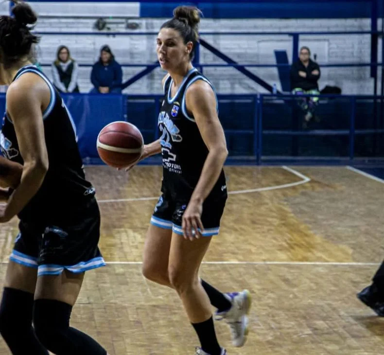 San José ganó y lidera el torneo Clausura de básquet.