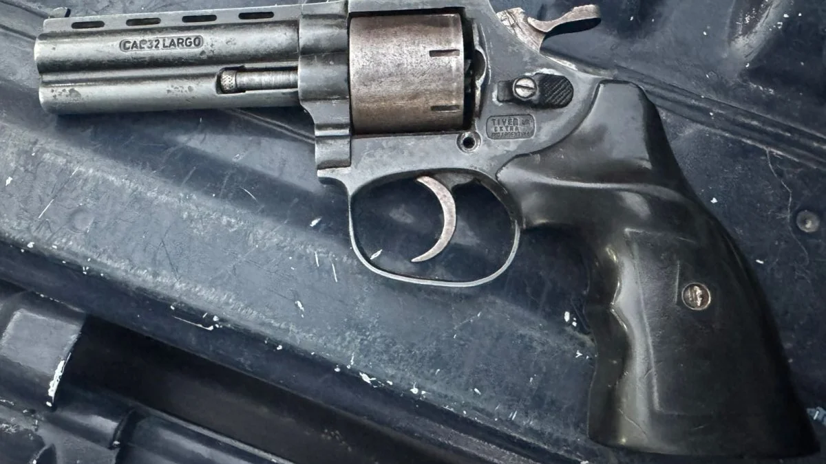 Motos robadas, armas y droga: operativos policiales desarticularon maniobras delictivas en el Gran Mendoza