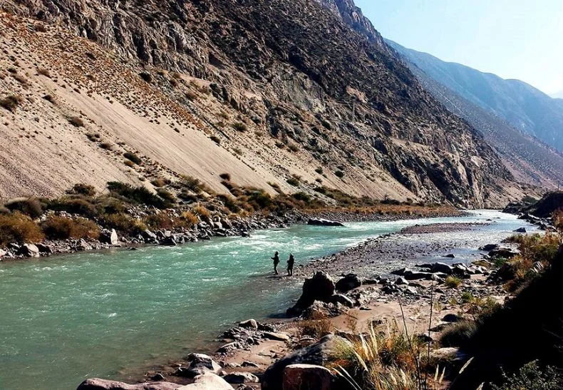 El r&iacute;o Mendoza abastece aguas abajo a una enorme porci&oacute;n de la poblaci&oacute;n de la Provincia.&nbsp;