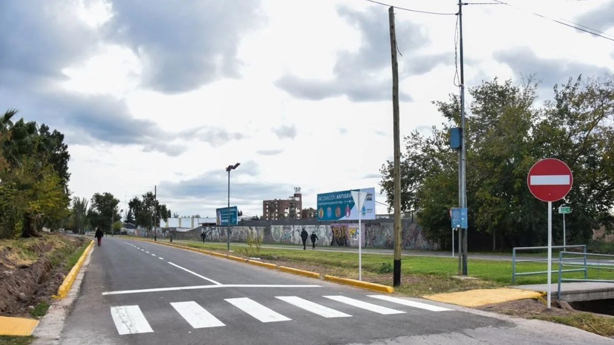 Cortes de calles y desvíos en Godoy Cruz por obras de ampliación del Metrotranvía
