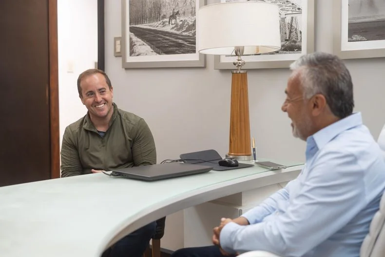 Alfredo Cornejo recibió al representante de ARC Energy.