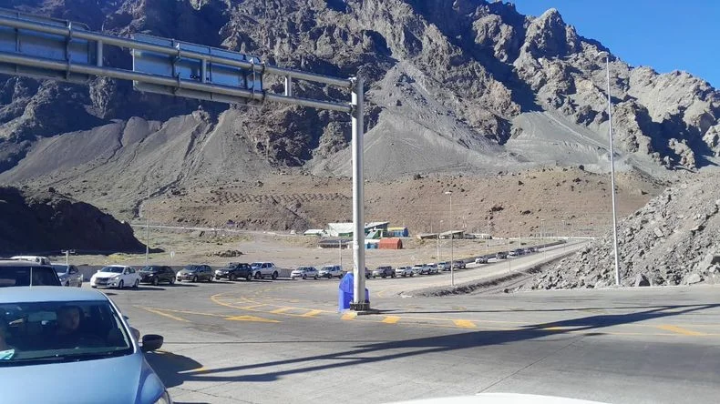 Por Alta Monta&ntilde;a se puede cruzar a Chile en Semana Santa.&nbsp;