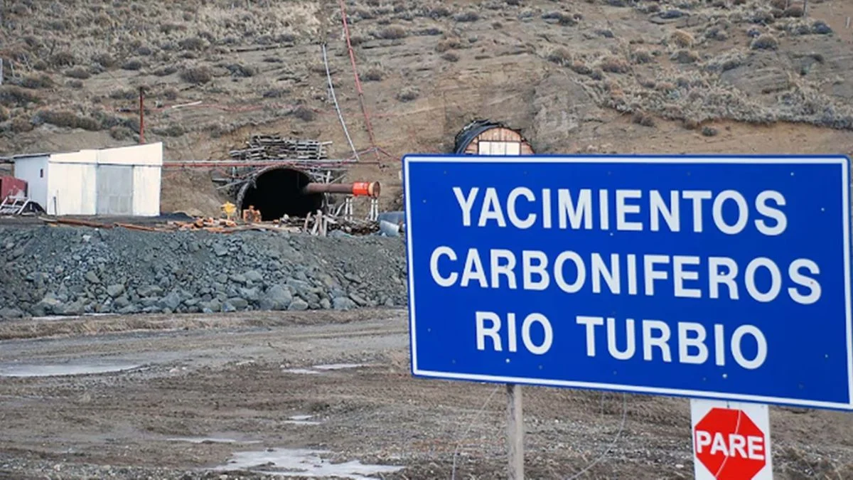 Con un decreto, Javier Milei convirtió al yacimiento Río Turbio en una sociedad anónima