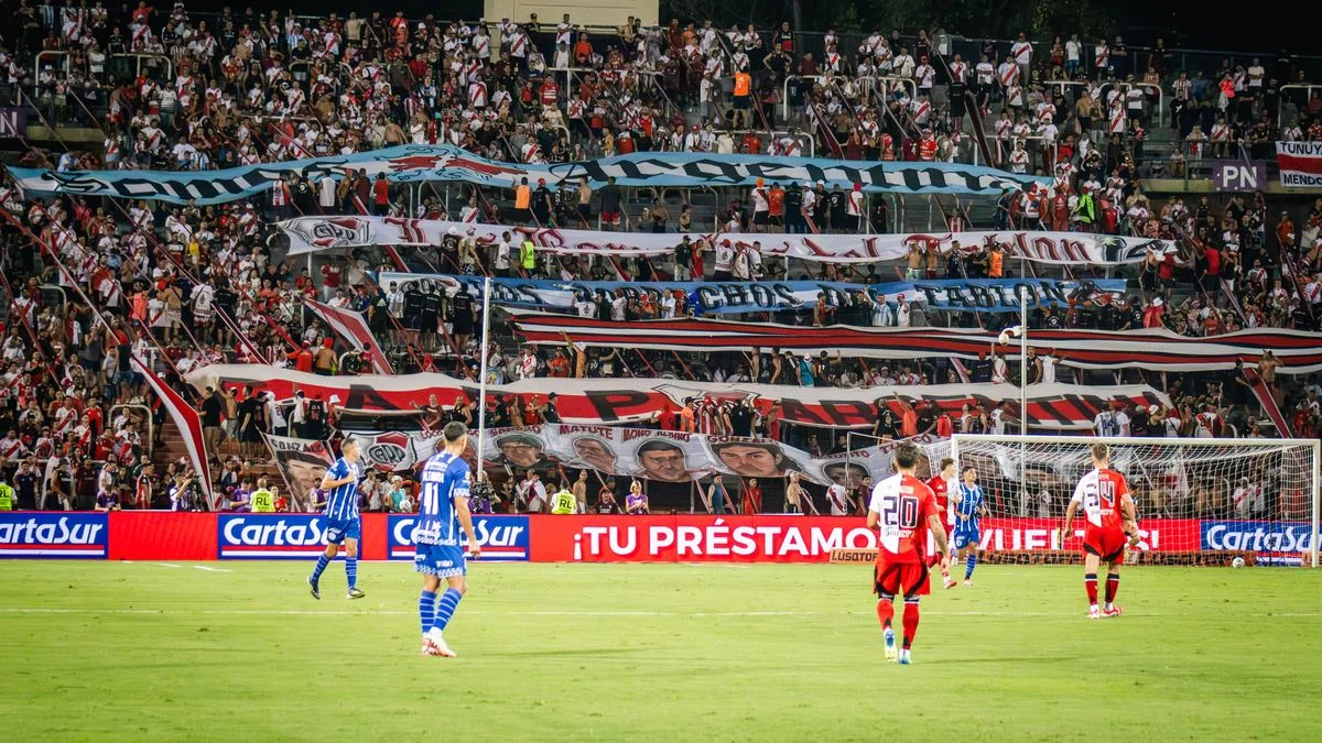 Vuelven los visitantes al fútbol argentino: Chiqui Tapia lo anunció y explicó de qué manera se implementará