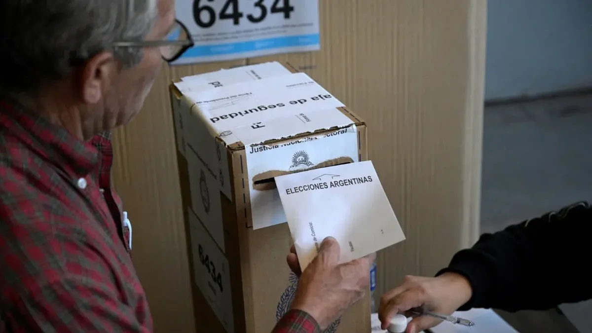 Dos reconocidos periodistas kirchneristas fueron denunciados por "incitar" al voto nulo en las elecciones