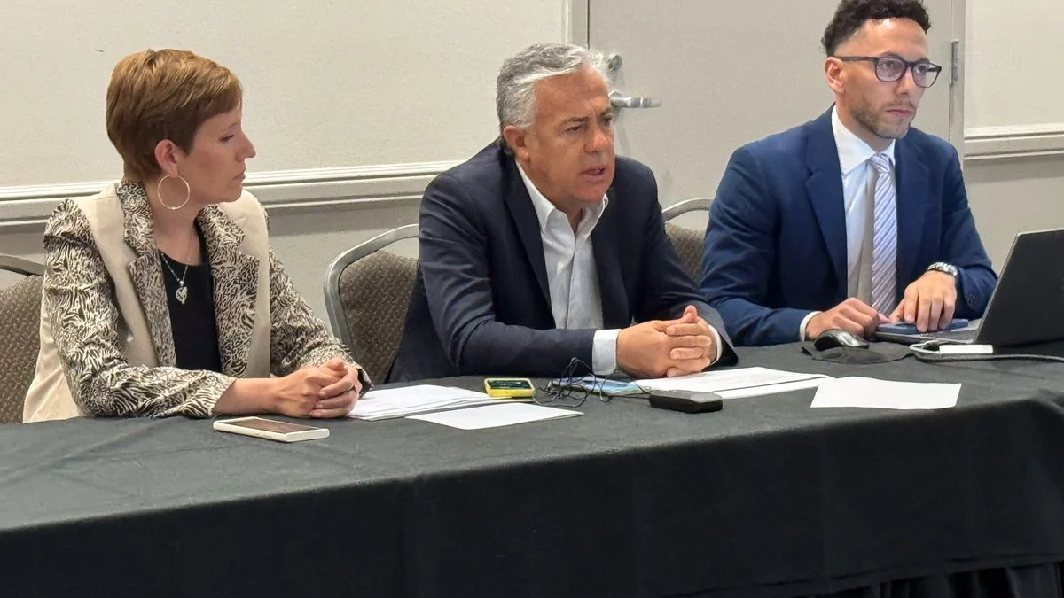 Mendoza presentó en Houston su plan hidrocarburífero y busca atraer inversiones con foco en Vaca Muerta