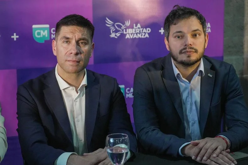 Facundo Correa Llano y &Aacute;lvaro Mart&iacute;nez, diputados de La Libertad Avanza y en ambos extremos de los que m&aacute;s hablaron.&nbsp;