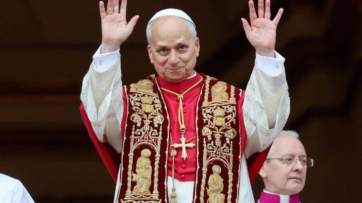 El Papa León XIV inició el Año Nuevo rogando por la paz mundial ante una plaza colmada por 40 mil fieles