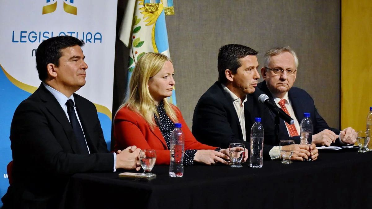 Mendoza es la primera provincia en estudiar cómo usar la Inteligencia Artificial en su Legislatura