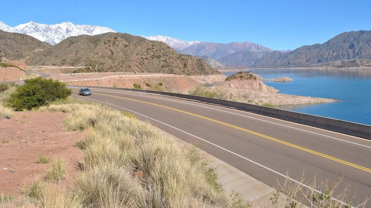 Turismo: casi la mitad de los viajeros prefieren la cordillera antes que las bodegas