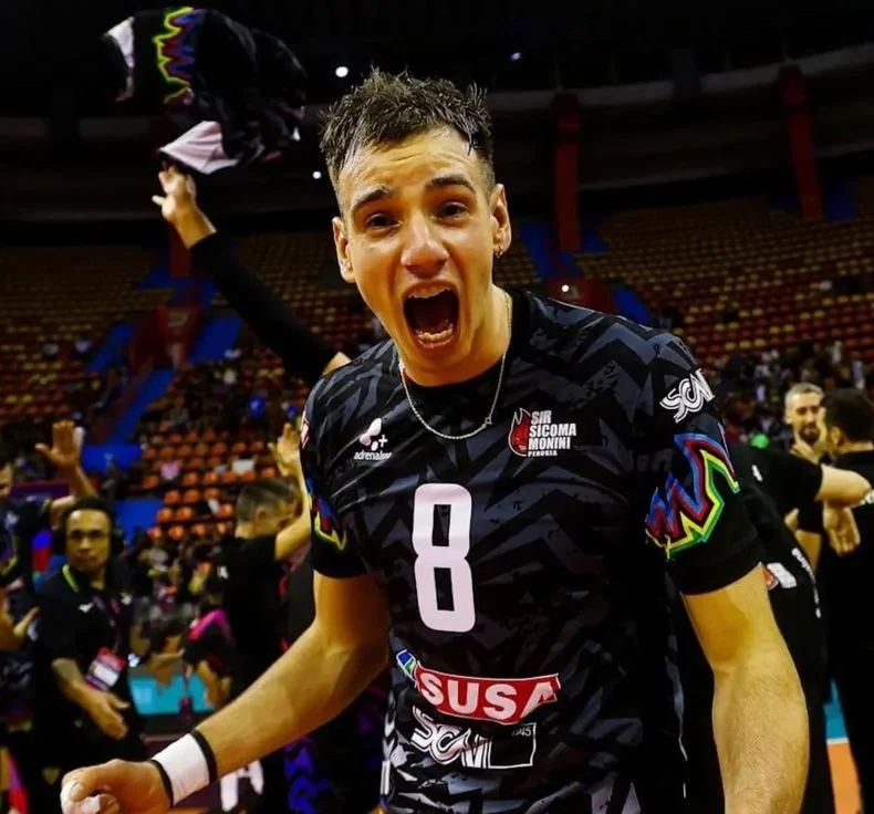 Agustín Loser, campeón del Mundial de Clubes de vóley.
