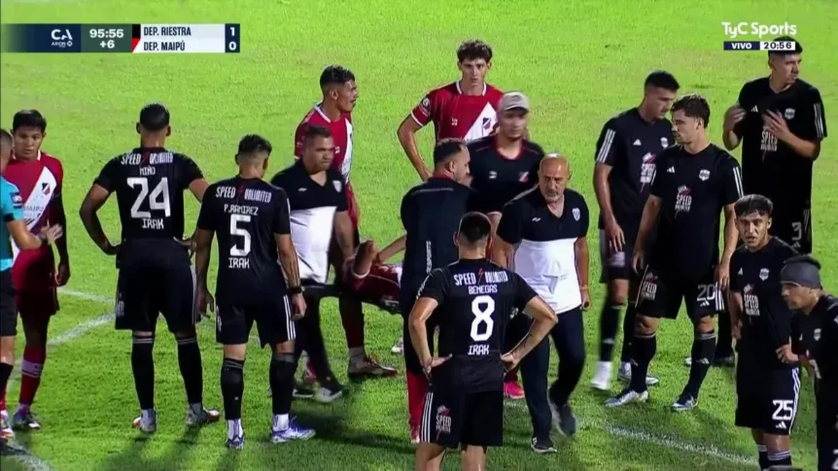 La impactante lesión de un futbolista de Deportivo Maipú ante Riestra por Copa Argentina