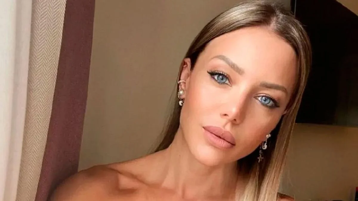 El incómodo momento de Evangelina Anderson: le rechazó un beso a Eros Ramazzotti
