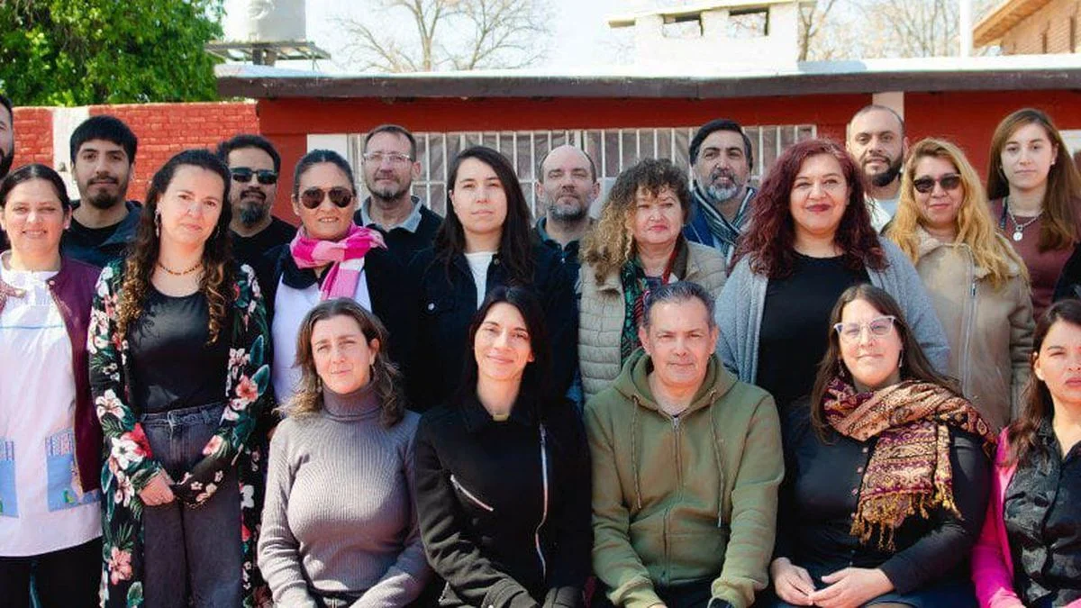 Docentes: con fuertes criticas a la conducción del SUTE por la "miseria salarial" se lanzó el frente CREO
