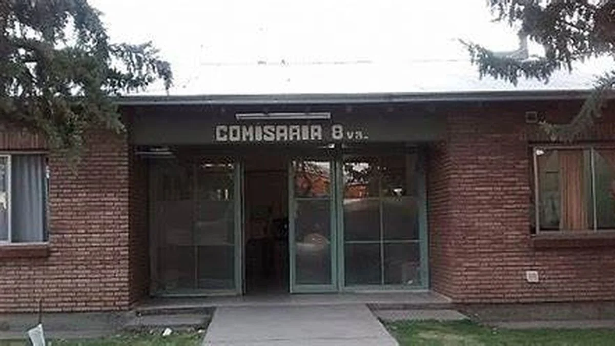 Muerte en pleno centro de San Rafael: una vecina llamó al 911 al ver a un hombre tirado en la calle