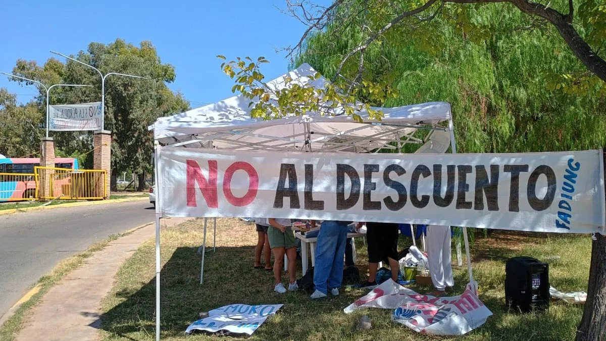 Alto acatamiento tuvo el paro en universidades de todo el país