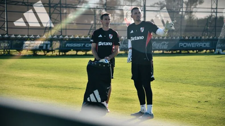 Barovero y Armani.