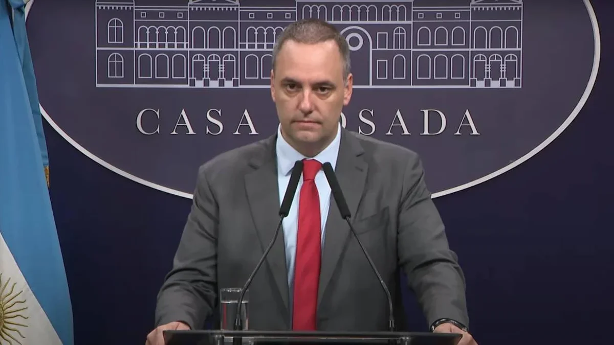 El Gobierno anunció la desclasificación de los archivos de la SIDE sobre la Dictadura