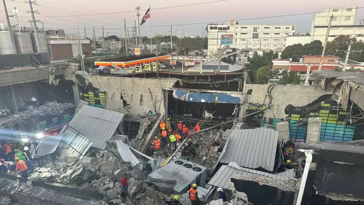 Tragedia en República Dominicana: se derrumbó el techo de una discoteca y murieron 15 personas