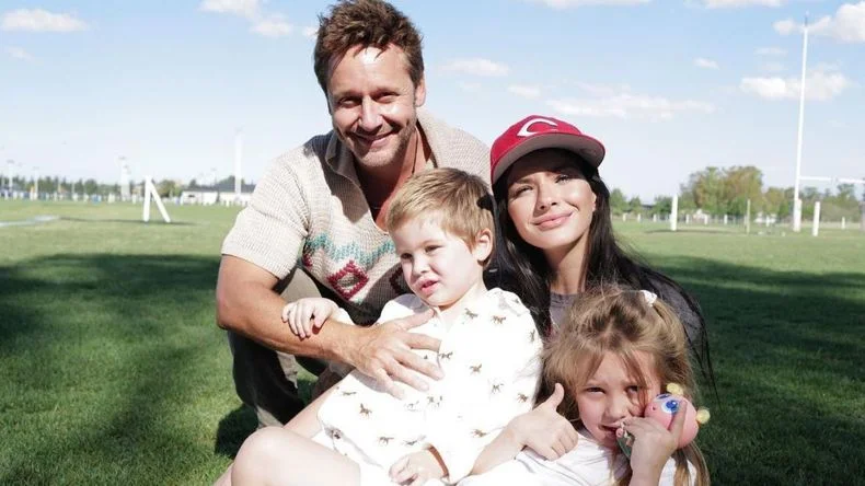 La familia de Benjam&iacute;n Vicu&ntilde;a y la China Su&aacute;rez