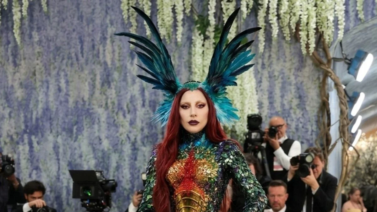Compilado: los mega looks de los famosos en la Met Gala 2026