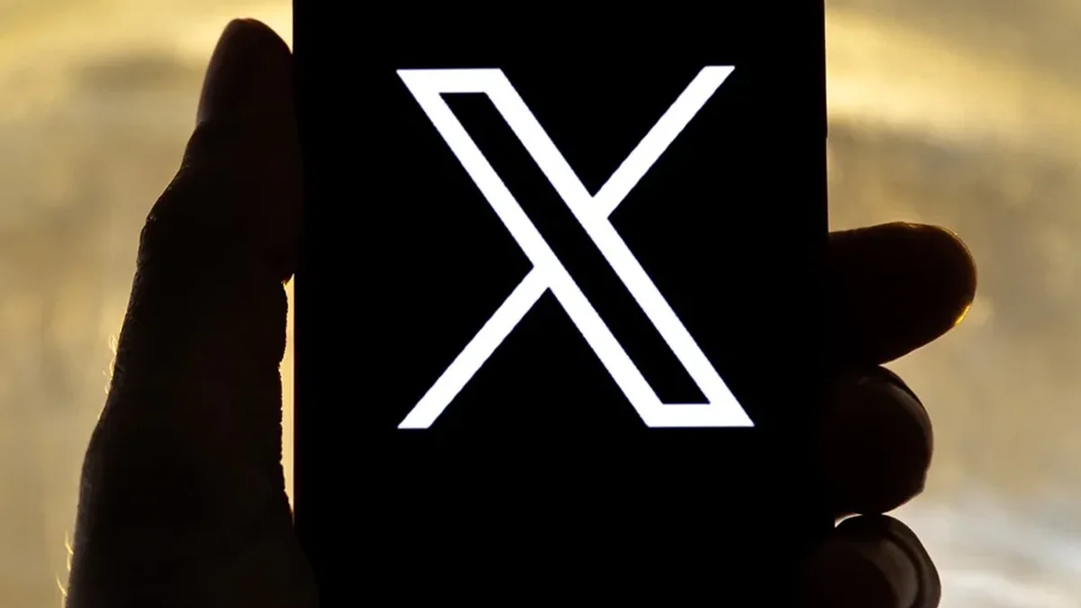 Se recupera paulatinamente el servicio de la red social "X" tras su caída global