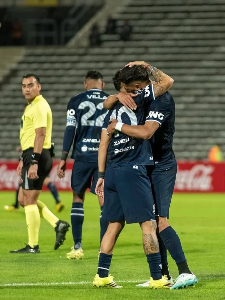 Independiente Rivadavia quedó a un paso de los octavos en Libertadores.