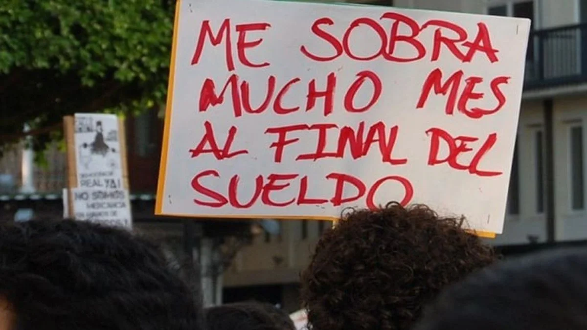 Fin de mes sin fin: en Argentina 7 de cada 10 trabajadores gastan su sueldo en menos de 14 días