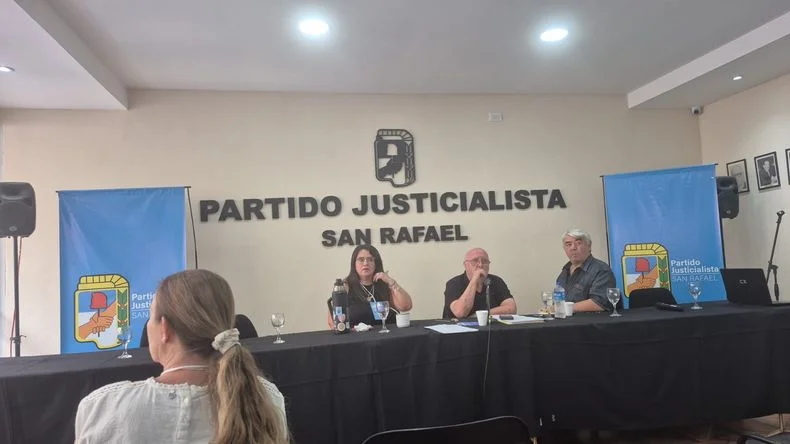 El Congreso Provincial del PJ, presidido por Rubén Montemayor. 