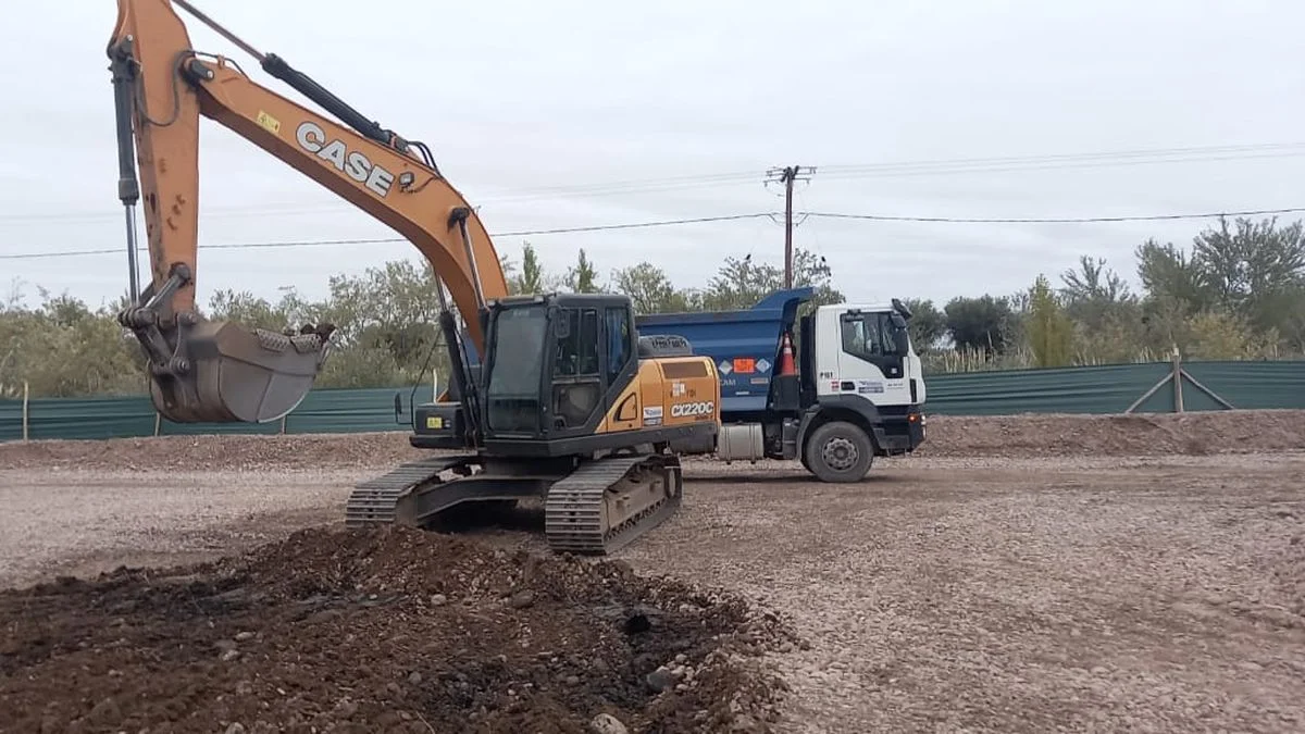 YPF avanza con tareas de saneamiento en tierra contaminada de Lunlunta