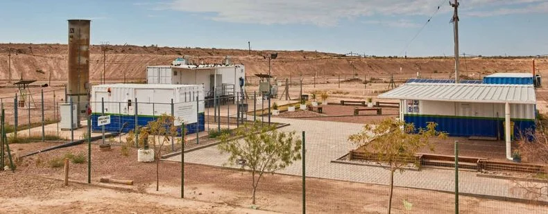Imágenes de la empresa en El Borbollón, lugar a donde llegan residuos desde el Gran Mendoza. 