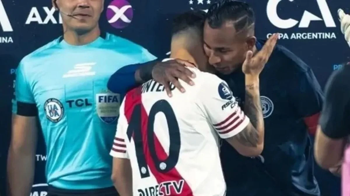 ¿Bombazo Monumental? El mensaje cifrado entre Sebastián Villa y Juanfer Quintero que sacude el mercado