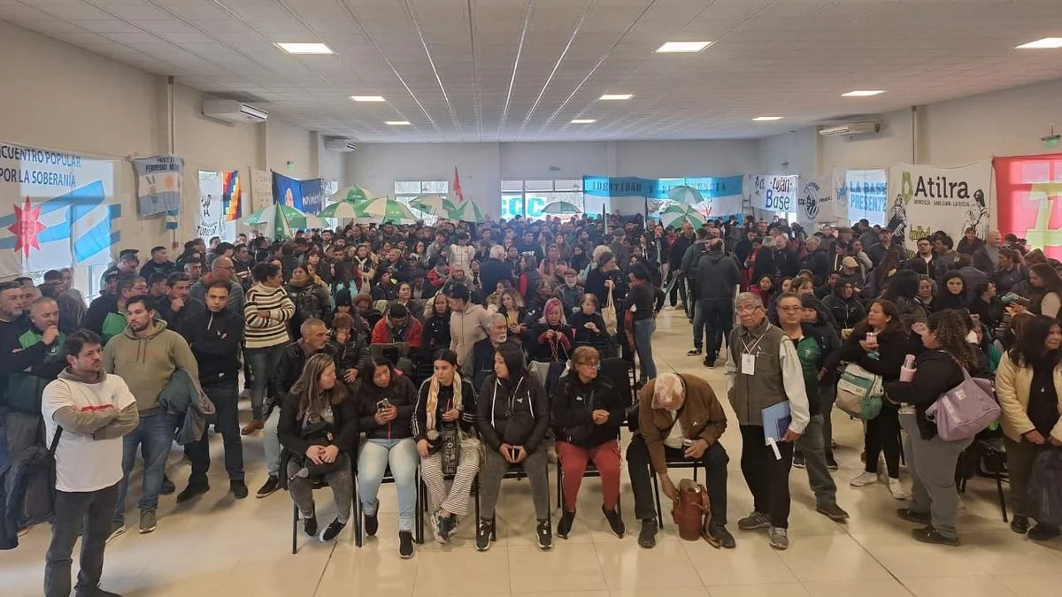 Gremios y movimientos sociales le marcan la cancha al PJ: exigen participación