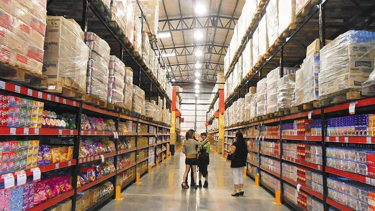 Los supermercados mayoristas largan su propio evento de descuentos para incentivar el consumo
