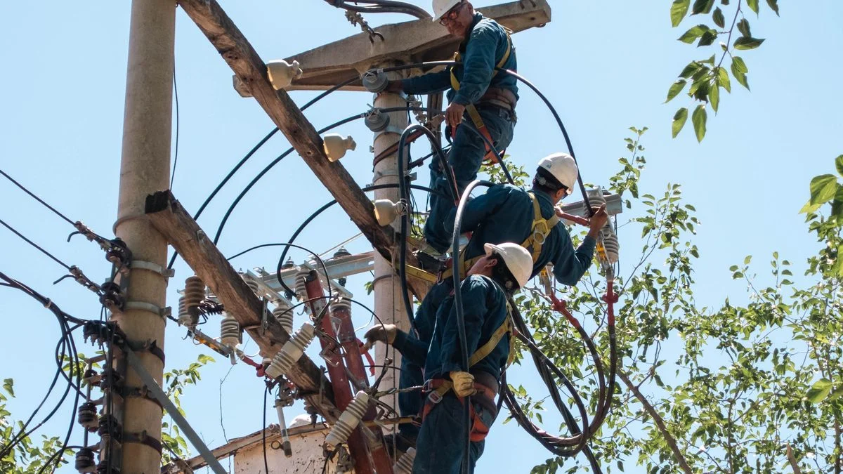 Cortes de luz: qué departamentos de Mendoza se verán afectados durante el fin de semana