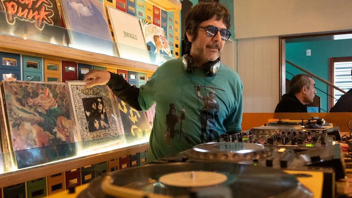 El Club del Vinilo: DJ sets en vivo, venta y canje para amantes del formato clásico