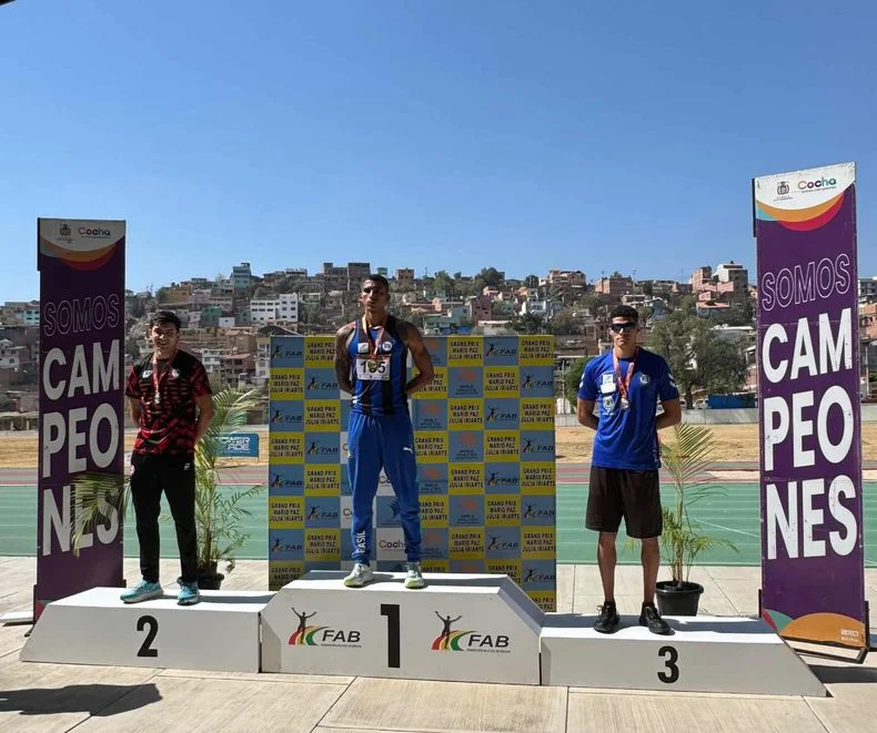 Agustín Pinti brilló en Bolivia.