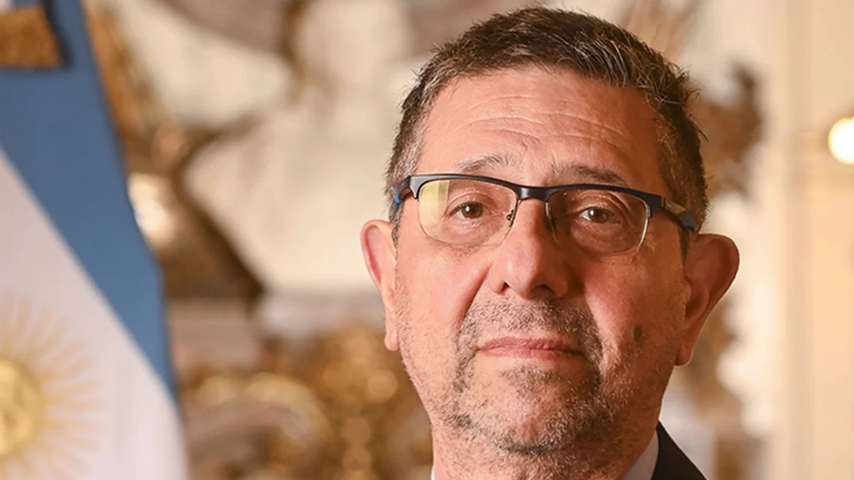 Renuncia en el Gobierno Nacional: Dante Herrera Bravo dejó la Secretaría Legal y Técnica