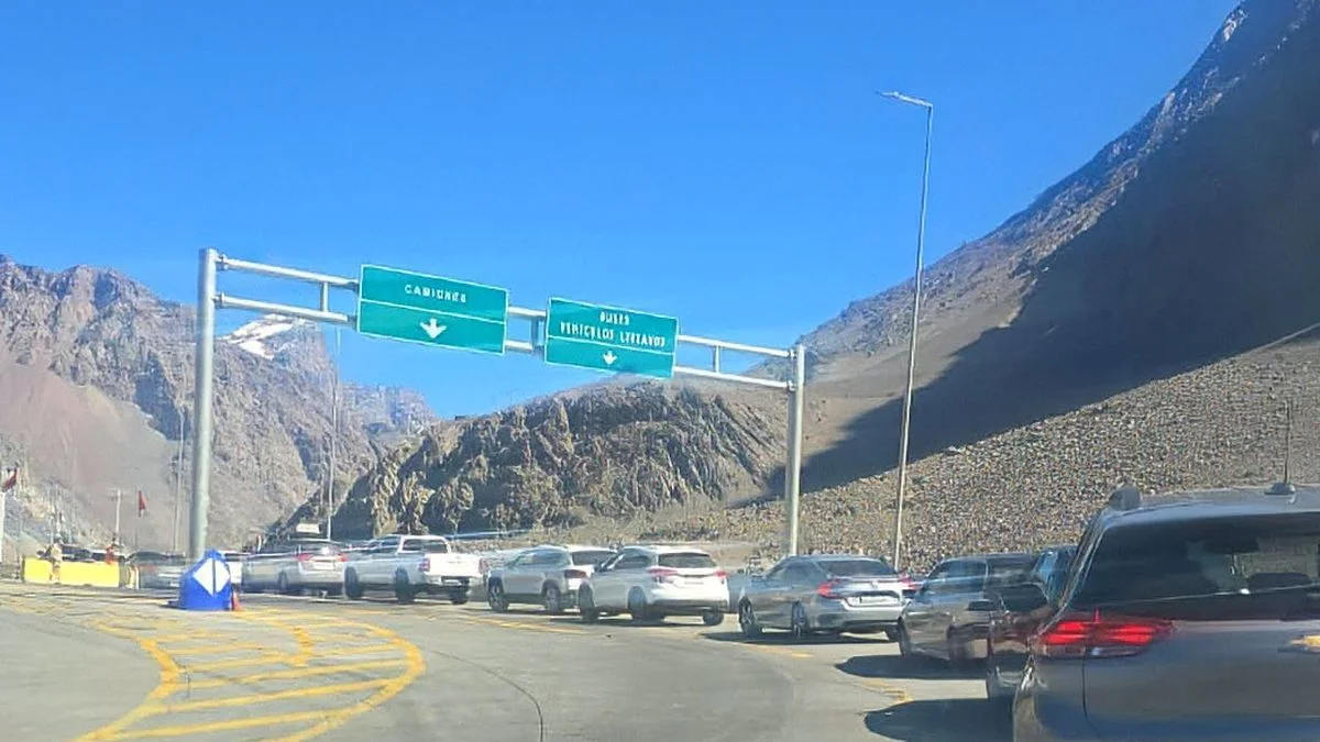 Qué información en tiempo real brinda la plataforma "PasAr" sobre el cruce a Chile