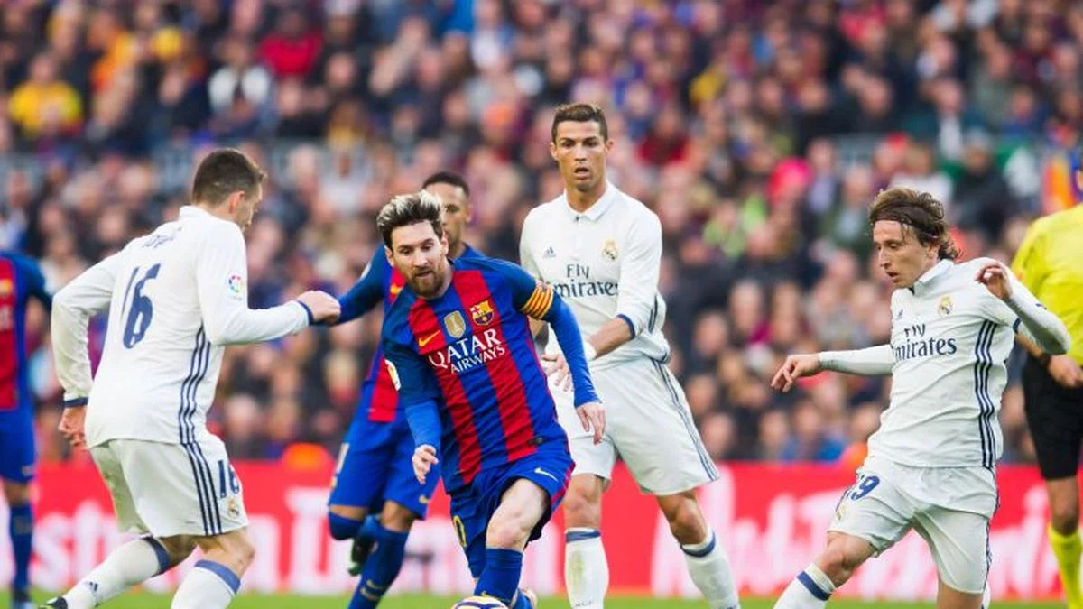 El futbolista más ganador de la historia del Real Madrid se rindió a los pies de Messi: "Es un...