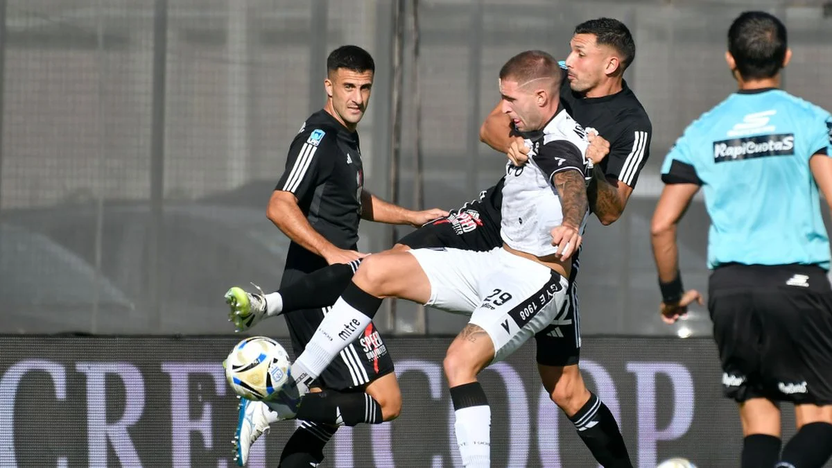 Gimnasia empató sin goles ante Deportivo Riestra y se trajó un punto importante a Mendoza